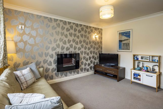 3, Derwent Avenue, West Hallam photo 4