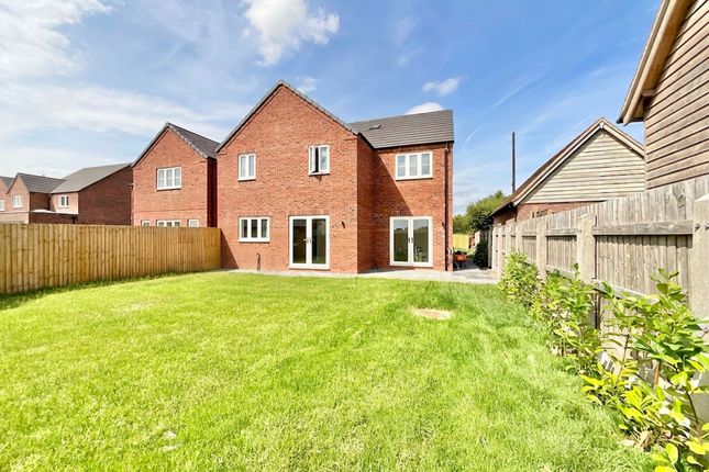 Oat House, Stafford Road, Staffordshire photo 4