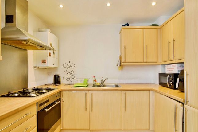 SA Flat 6, Narev Court, 2, Cedar Avenue, Enfield photo 4