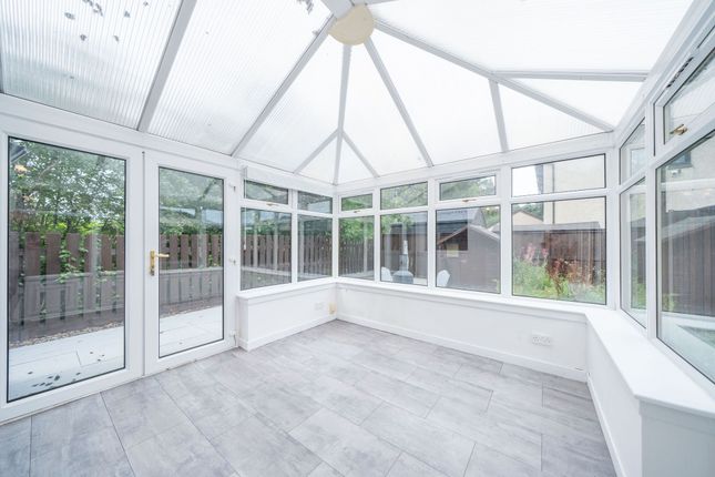 1 Primrose Place, Livingston photo 4