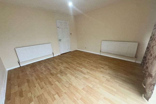 63 The Croft, Sudbury photo 3