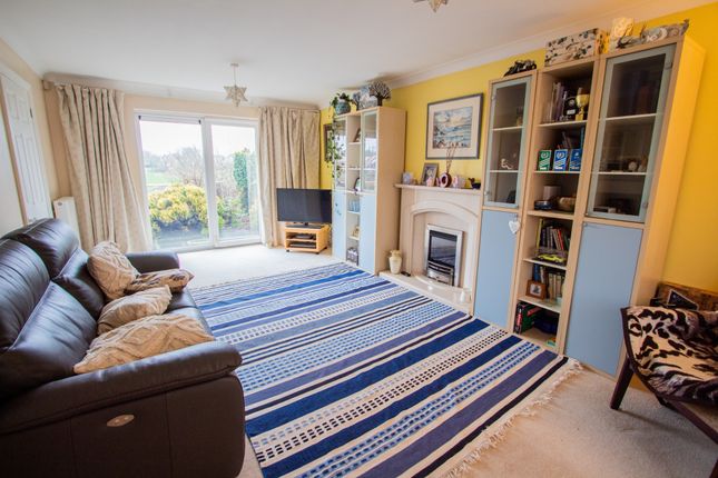 54 Claremont Field, Ottery St Mary photo 2