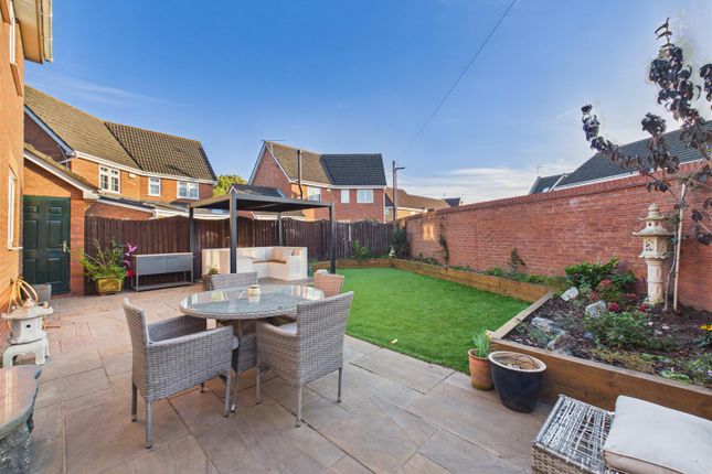 12, Alder Close, Brough photo 2