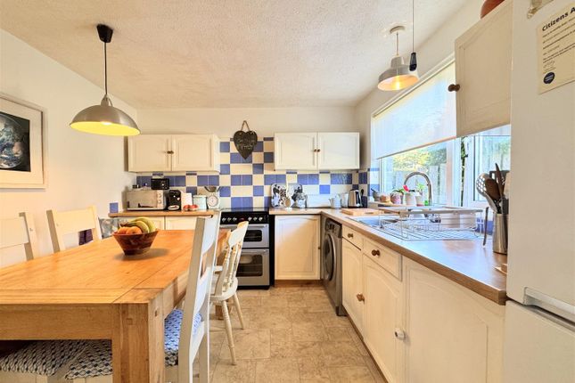 19, Treviglas Close, Newquay photo 3