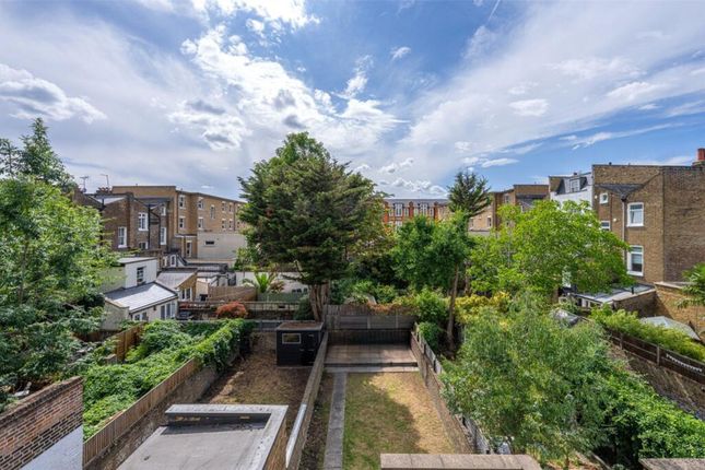 107 Hornsey Road, London photo 4