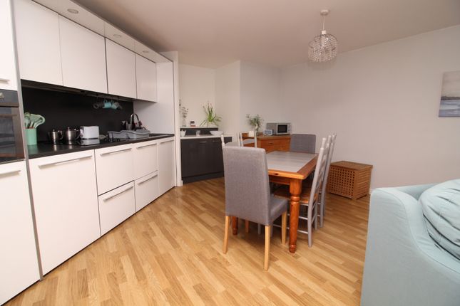 Flat for sale in High Road, Chadwell Heath, Romford