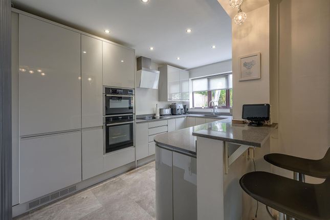 2, Prestwick Road, Kingswinford photo 2