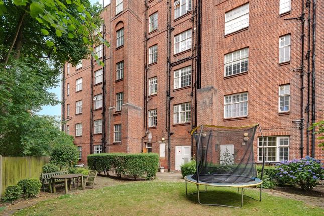 Flat for sale in Ashley Court, Frognal Lane, Hampstead