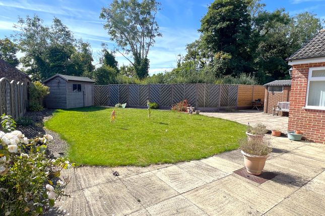 64 Aspin Oval, Knaresborough photo 3