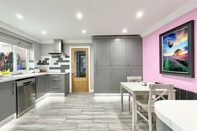 41 Folly Lane, Leek photo 2