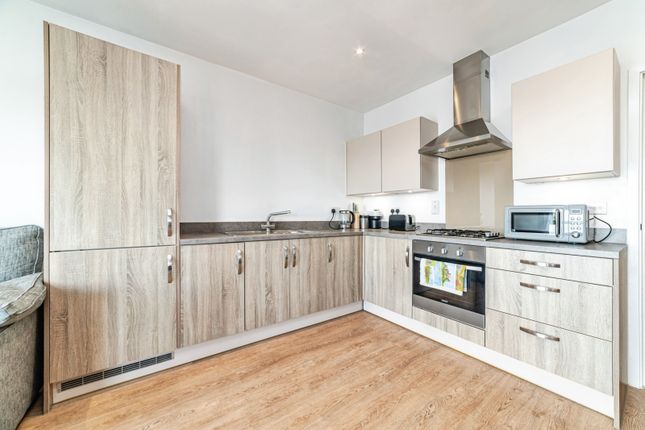 Flat 18, Montague House, 12, Spey Road, Reading photo 4