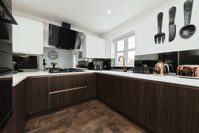 3, Salix Court, HULL photo 3