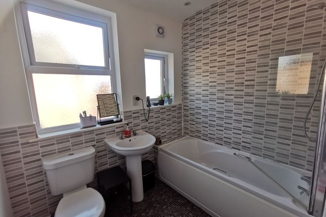 Flat 101, Nottingham photo 5