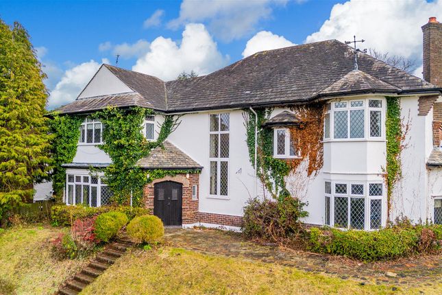 Thumbnail Detached house to rent in Woodmansterne Road, Carshalton