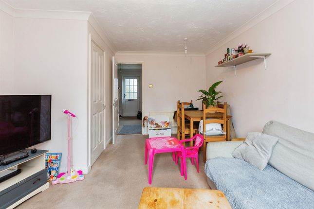 Terraced house for sale in Pearson Close, Aylesbury