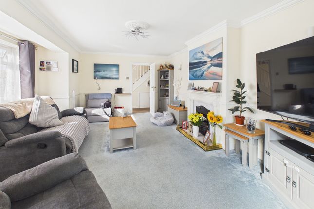2, Oakley Close, Bridgwater photo 2