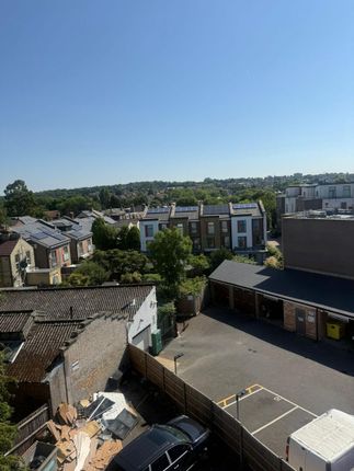 Flat 9 Knight House, 29, East Barnet Road, Barnet photo 4