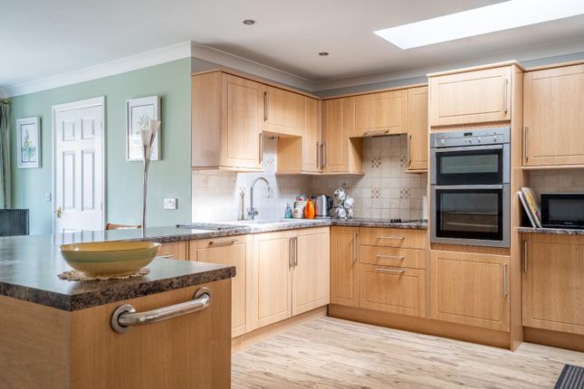 22, Elm Tree Avenue, York photo 4