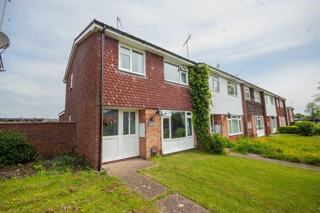 Thumbnail End terrace house for sale in Dorset Avenue, Great Baddow, Chelmsford
