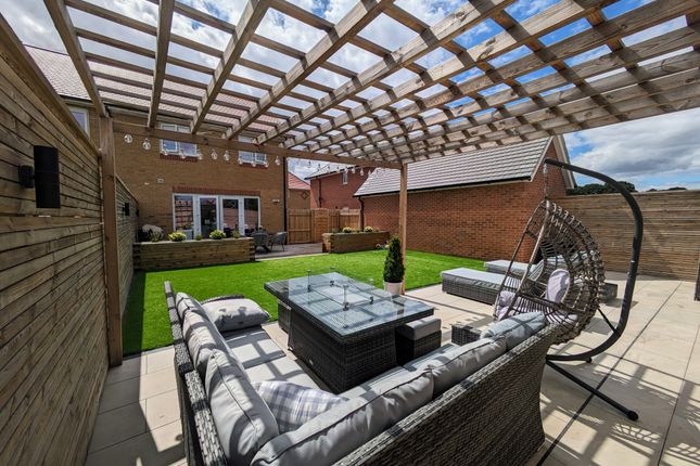 3, Dixon Link, Langdon Hills, Basildon, Dixon Link, Langdon Hills, Basildon, Basildon photo 3