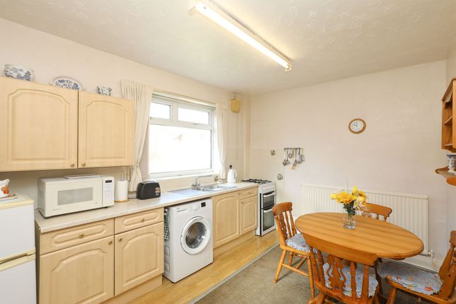 1 Athelstan Road, Sheffield photo 4