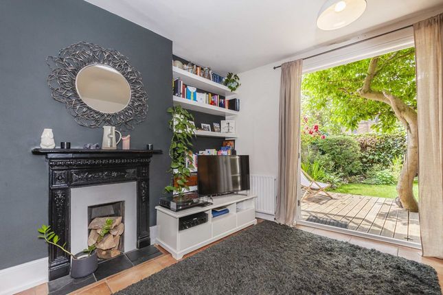 Flat for sale in Tenham Avenue, London