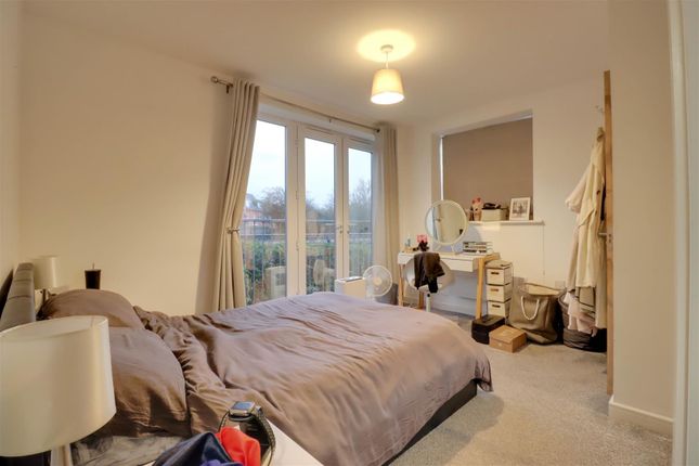 Flat 5, Ramsden Court, Golden Jubilee Way, Wickford photo 4