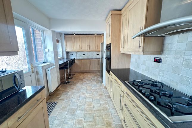 173, Austin Road, Luton photo 4