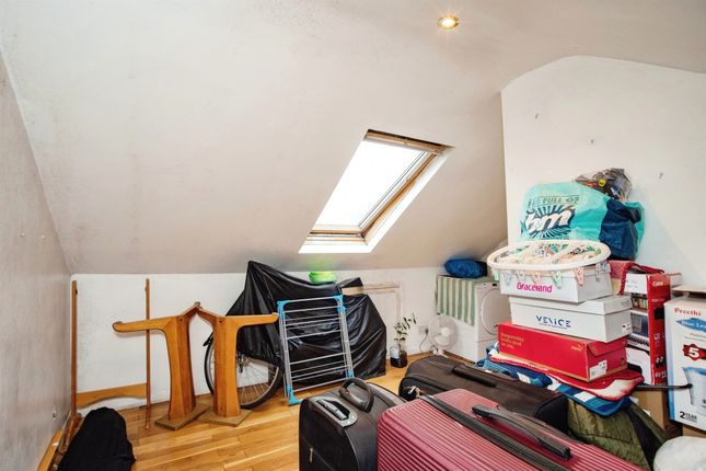 Maisonette for sale in Addiscombe Road, Watford