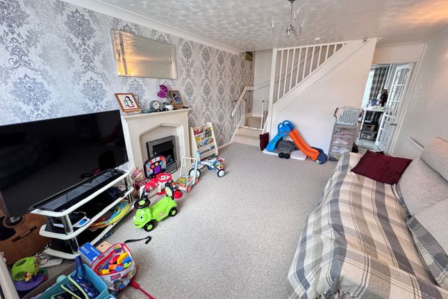8 Longmeade Drive, High Peak photo 4