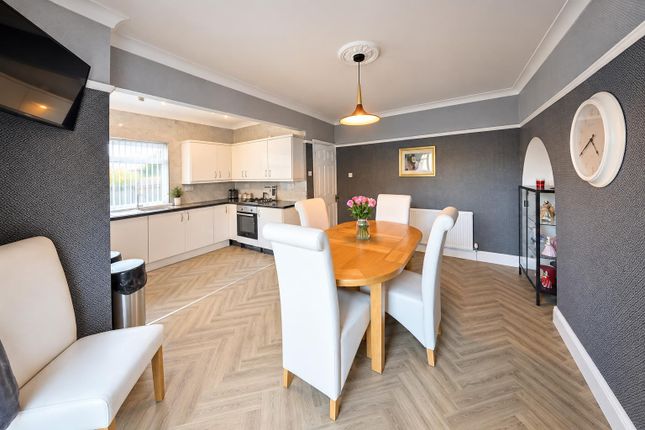 8, Hall Road, Hull photo 4