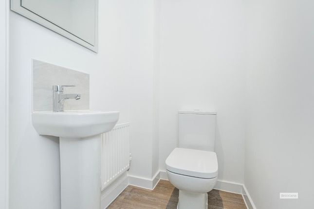 16, Sturgess Lane, Leicester photo 4