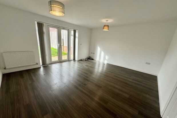 Town house to rent in Firecracker Drive, Southampton