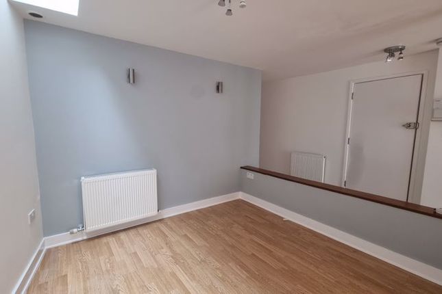 Sophia Court ,Anstey Road, London photo 5