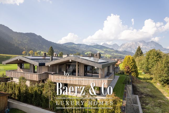 Town house for sale in Ehrenbachgasse 4, 6370 Kitzbühel, Austria