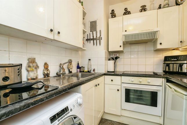 66, Marine Court, St. Leonards-On-Sea photo 3