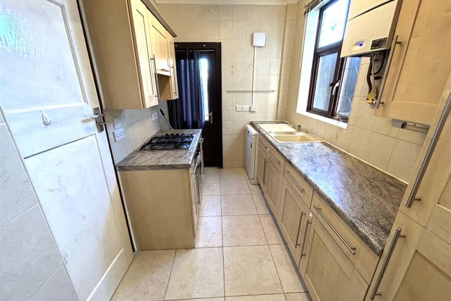 Semi-detached house to rent in Beaumont Avenue, Clacton-On-Sea