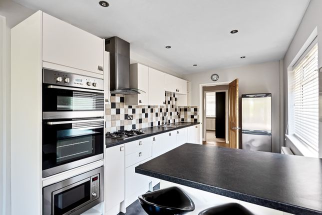 28, Long Mynd Avenue, Cheltenham photo 4