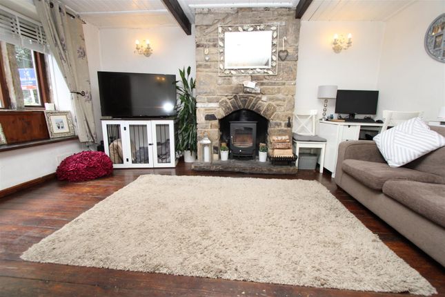 43, Lane Side, Bradford photo 5