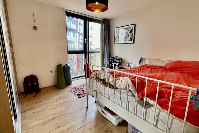 19, River Walk Apartments, Homerton Road, Hackney photo 2