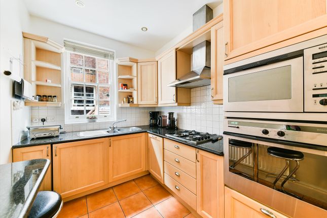 51, Eton Avenue, London photo 3
