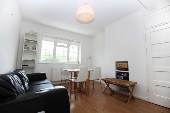 Thumbnail Flat to rent in St Georges Court, Elephant And Castle, London