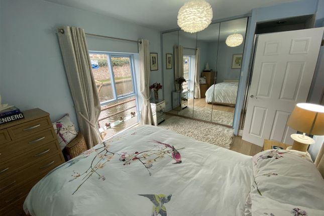 The Boathouse, 14, Parkes Quay, Stourport-On-Severn photo 3
