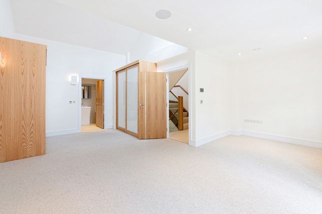 Mews house to rent in Tadema Road, London