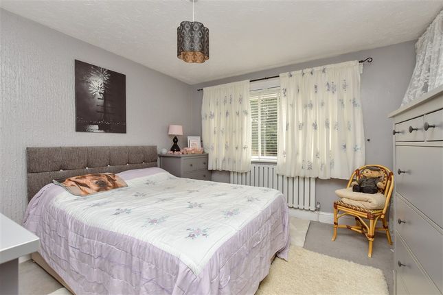 Clandon Road, Chatham photo 4