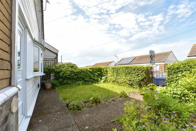 3-bed house on Kimberley Close, Dover, £140,000