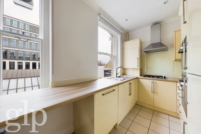 Flat 135A  Flat 135A, Adeline Place, London photo 2