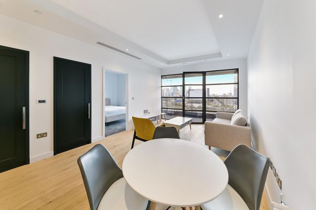 Flat 601 Bridgewater House 96, Lookout Lane, London photo 5