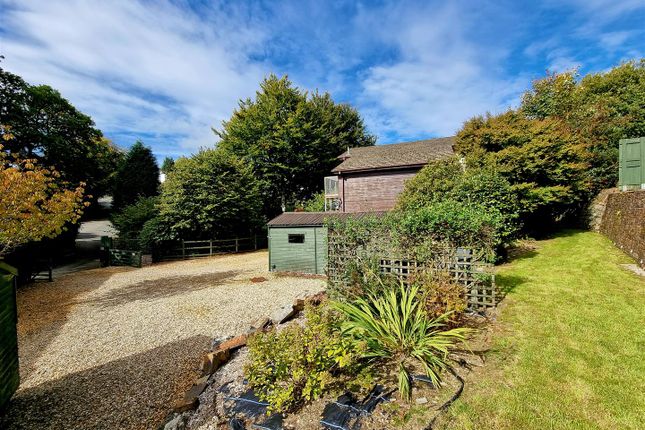 Brook House, 2 Brookside Close, Launceston photo 4
