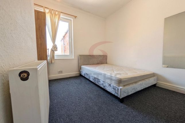 9, Ullswater Street, Leicester photo 5